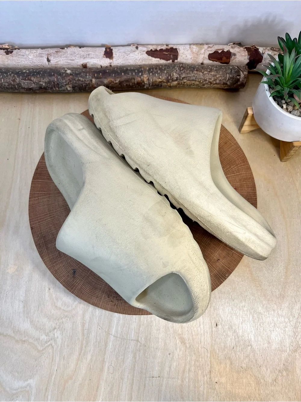 Adidas Yeezy Slides - Beige - Men's Size 8 / Women's 10